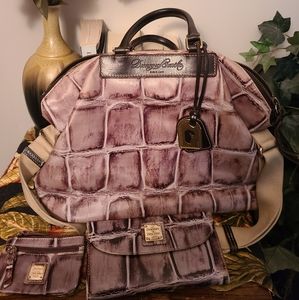 💗💕 SOLD SOLD SOLD Croco Embossed Dooney Satchel